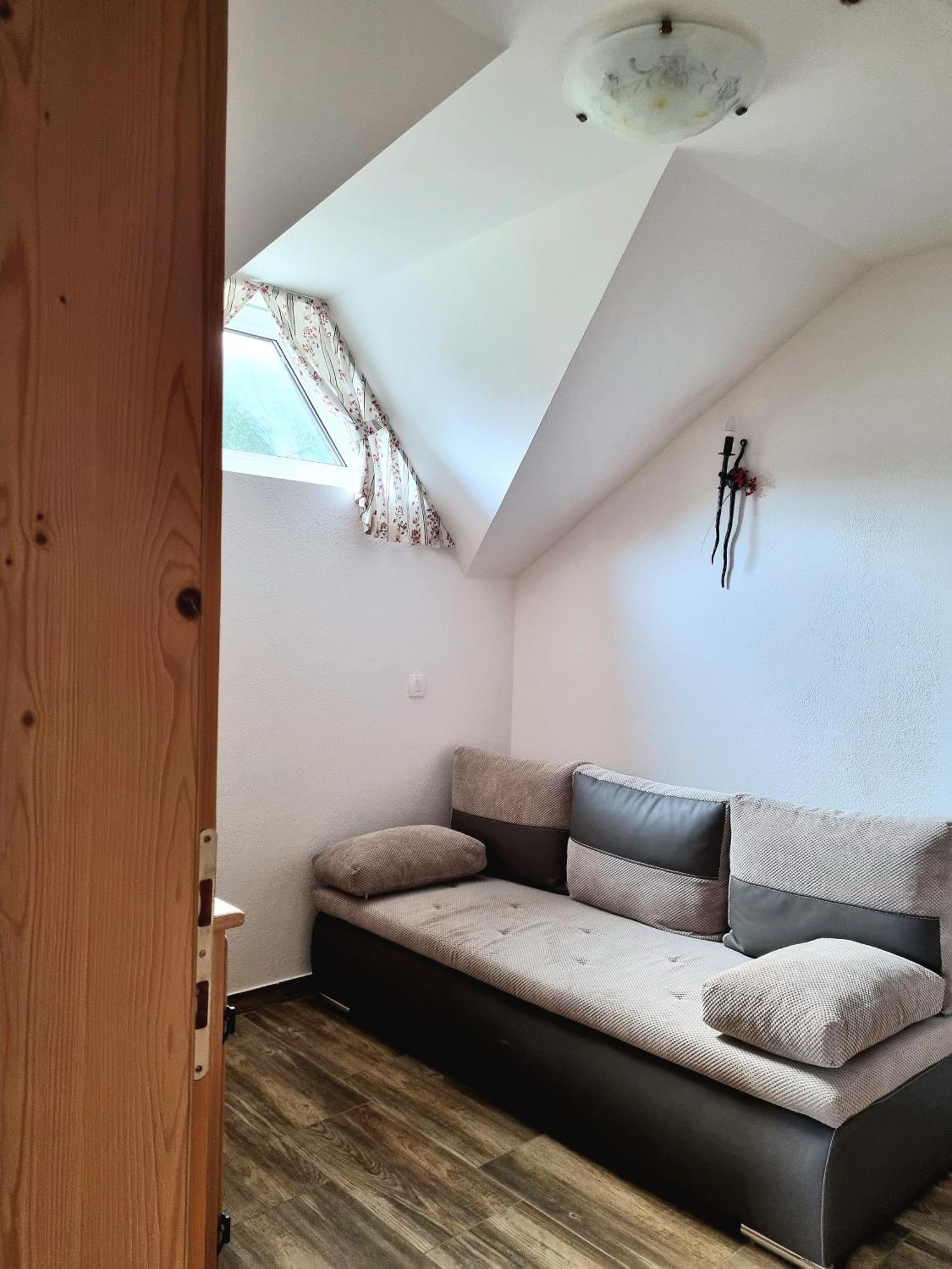 Apartmaji Golob-Golte มอเซียร์เย ภายนอก รูปภาพ